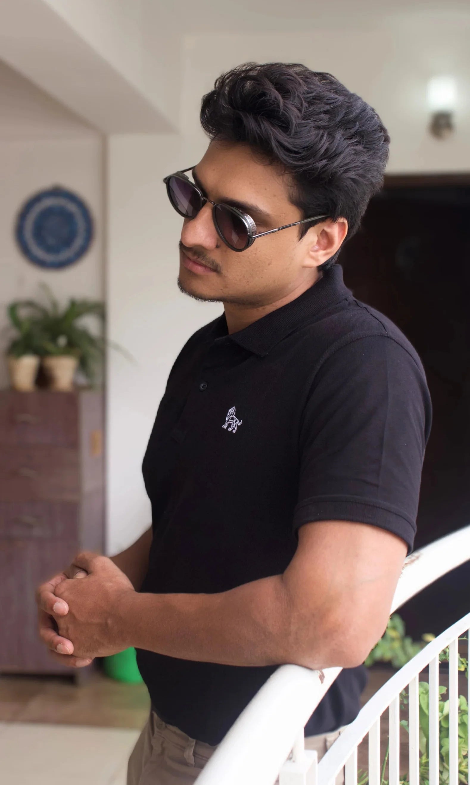 Close-up of premium cotton fabric on Ebon Luxe polo – Cooleo