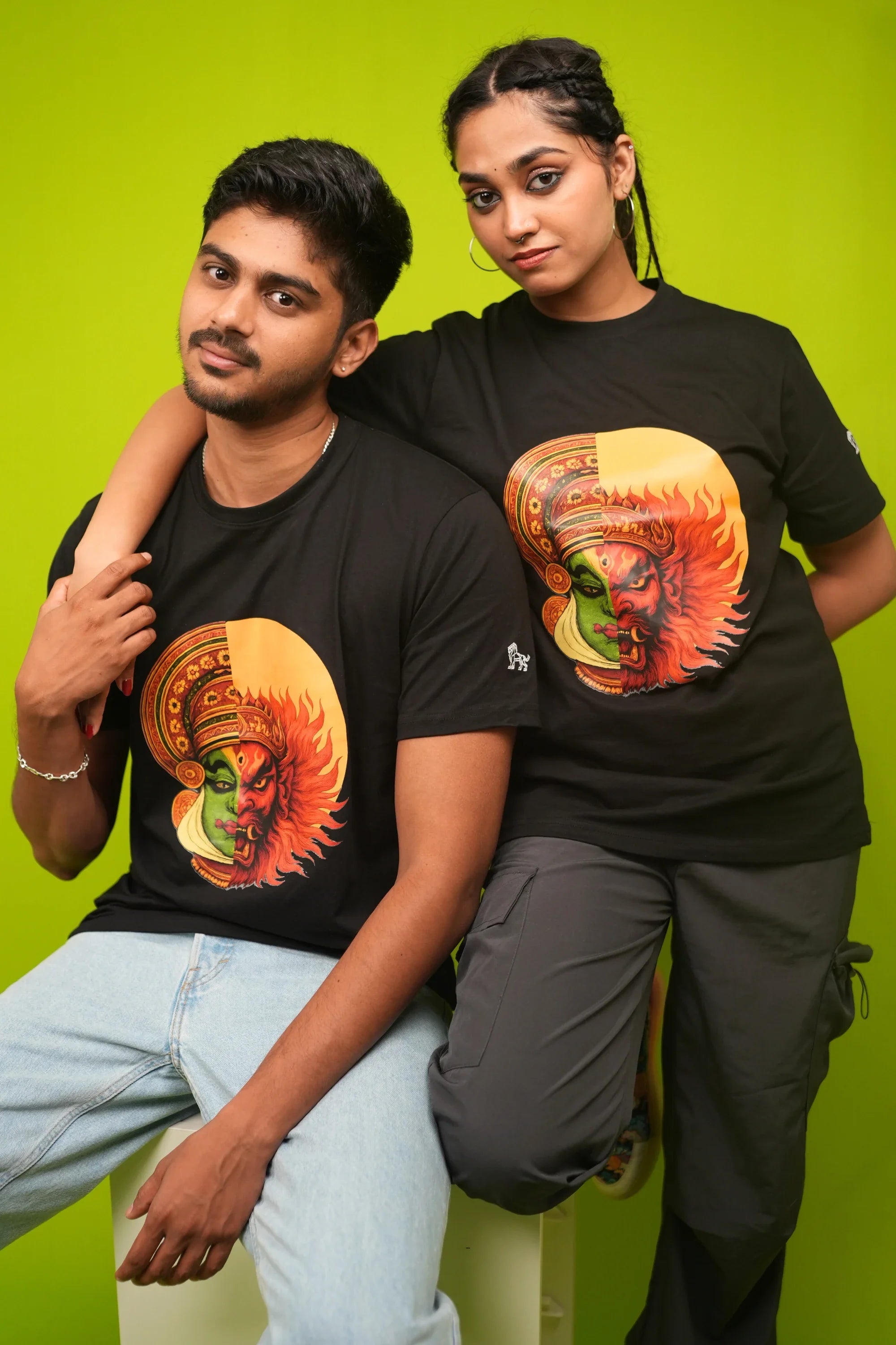Model wearing Kathakali Fusion black regular fit Kathakali tee – Cooleo India