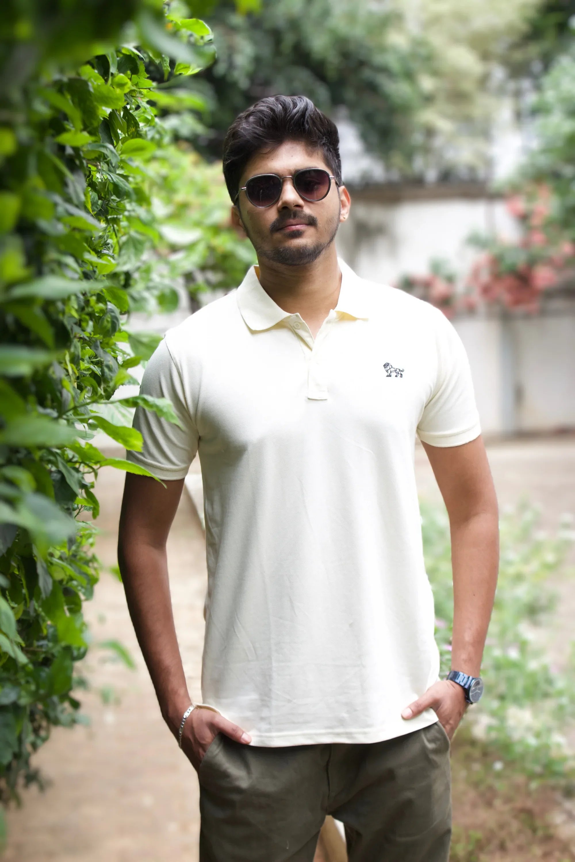 Ivory Horizon white oversized polo t-shirt front view – Cooleo India