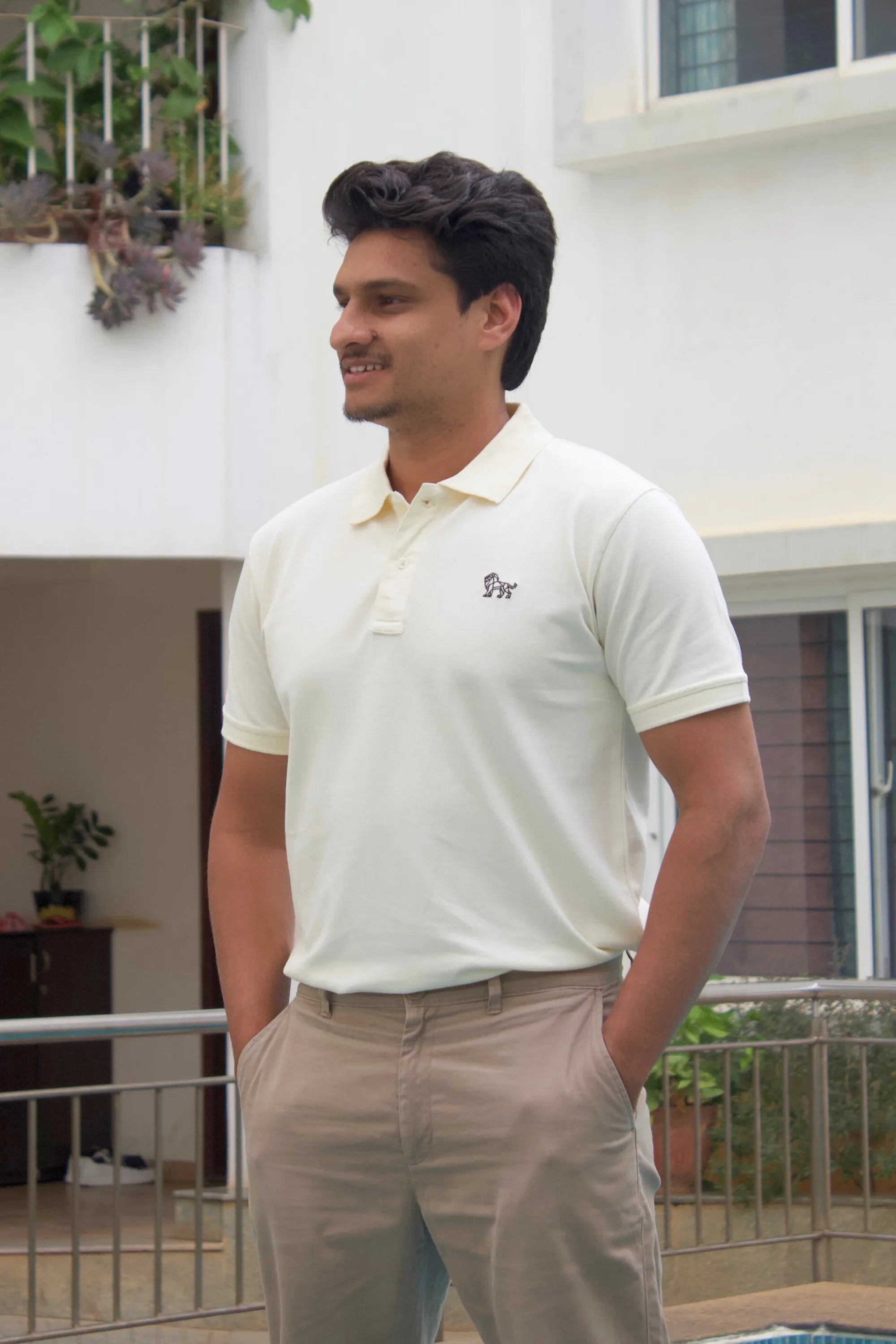 Ivory Horizon white oversized polo t-shirt front view – Cooleo India