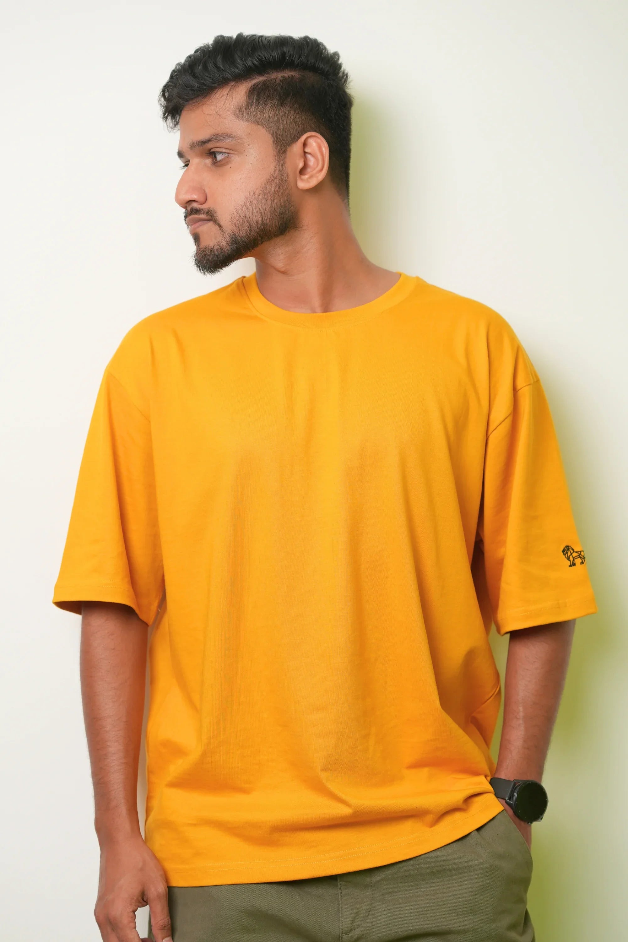 Golden Hour yellow oversized t-shirt front view – Cooleo India